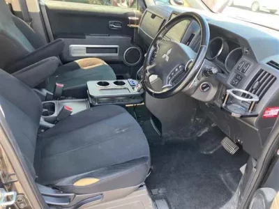 Mitsubishi DELICA D5