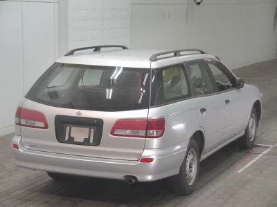 Nissan EXPERT