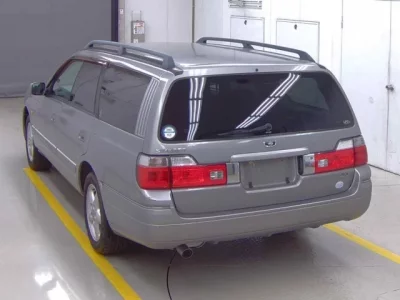 Nissan STAGEA