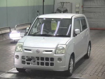 Nissan PINO