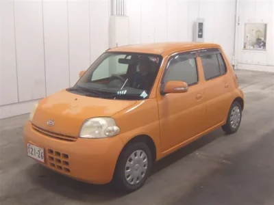 Daihatsu Esse