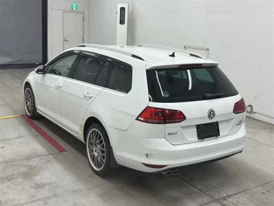 Volkswagen GOLF VARIANT