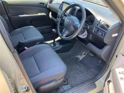 Toyota SUCCEED