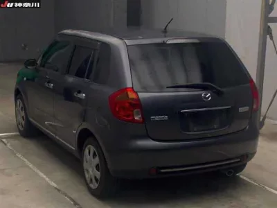 Mazda VERISA