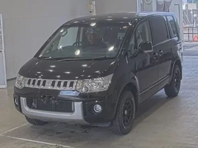 Mitsubishi DELICA D5