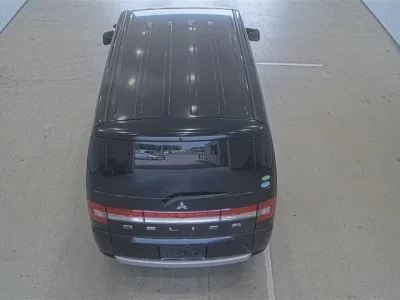 Mitsubishi DELICA D5