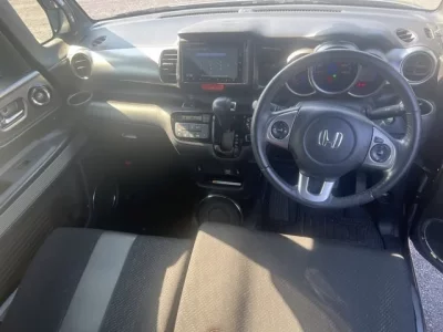 Honda N BOX SLASH