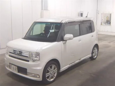 Toyota PIXIS SPACE