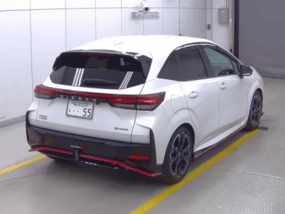 Nissan AURA