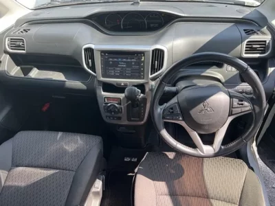 Mitsubishi DELICA D2