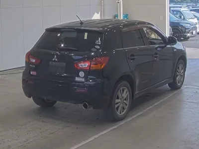 Mitsubishi RVR