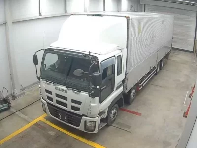 Isuzu TRUCK