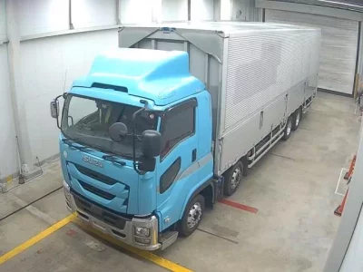 Isuzu TRUCK