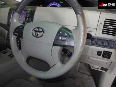 Toyota ESTIMA HYBRID