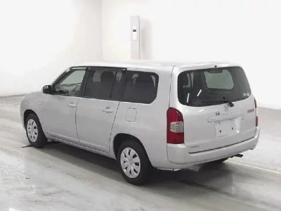 Toyota SUCCEED
