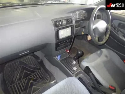 Nissan PRESEA