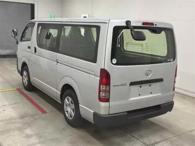 Toyota REGIUS ACE VAN