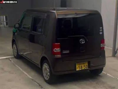 Toyota PIXIS SPACE