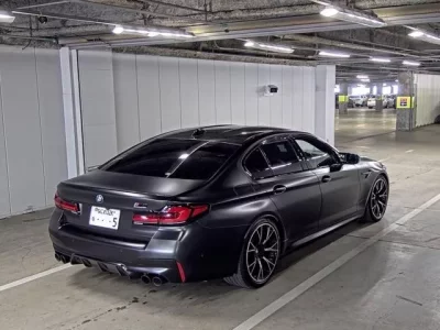 BMW M5