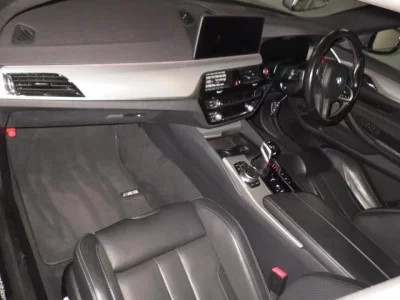 BMW M5
