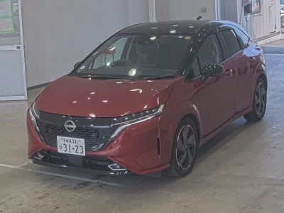Nissan AURA