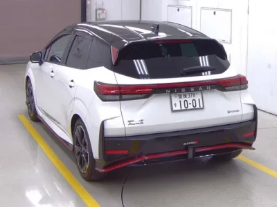 Nissan AURA