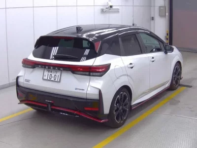 Nissan AURA
