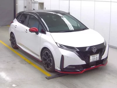 Nissan AURA
