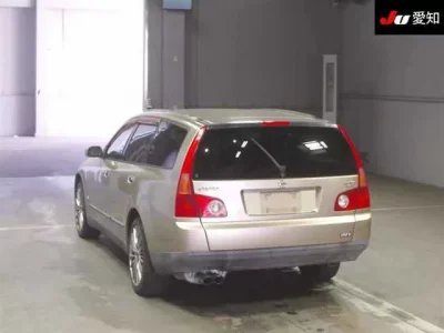 Nissan STAGEA