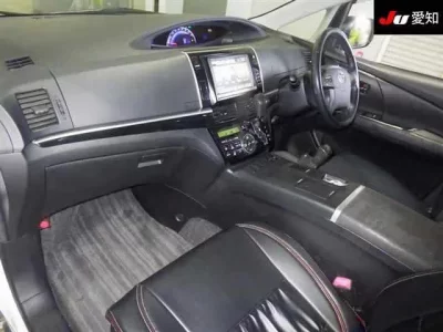 Toyota ESTIMA HYBRID