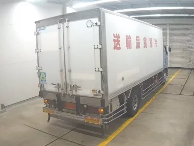 Mitsubishi FUSO FIGHTER