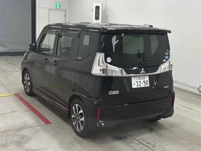 Mitsubishi DELICA D2