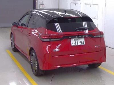 Nissan AURA