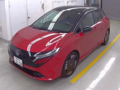 Nissan AURA