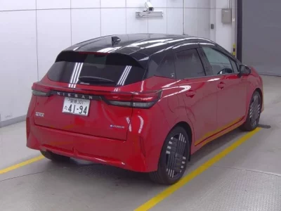 Nissan AURA