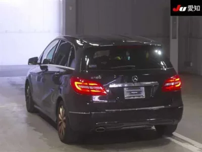 Mercedes-Benz B CLASS