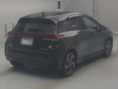 Nissan AURA