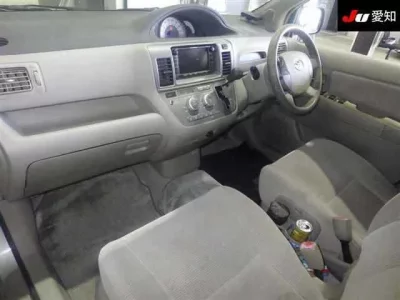 Toyota RAUM