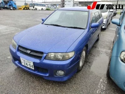 Nissan AVENIR WAGON