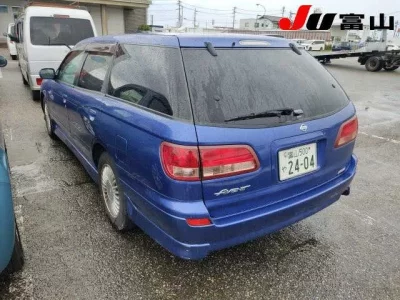 Nissan AVENIR WAGON