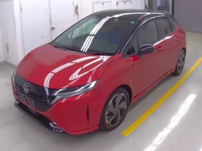 Nissan AURA