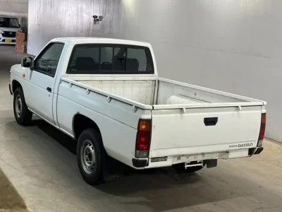 Nissan DATSUN PICKUP