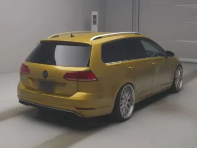 Volkswagen GOLF VARIANT