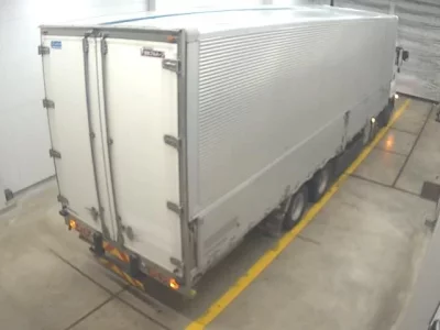 Isuzu TRUCK
