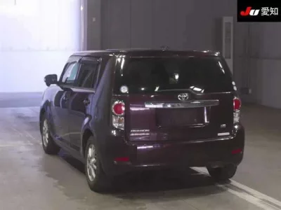 Toyota COROLLA RUMION
