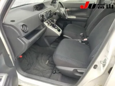 Toyota COROLLA RUMION