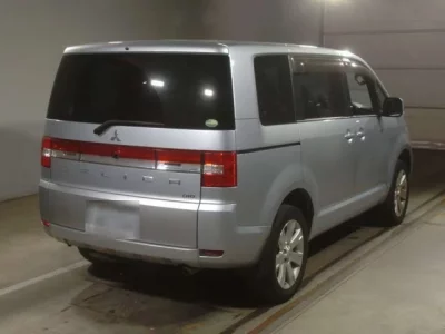 Mitsubishi DELICA D5