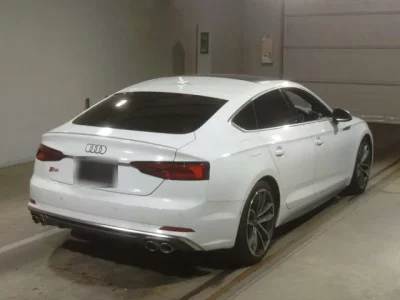Audi S5