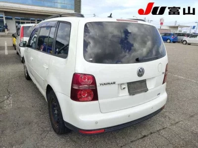 Volkswagen GOLF TOURAN