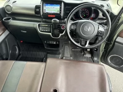 Honda N BOX SLASH